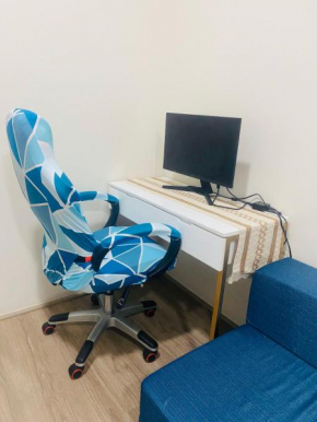 Fully Furnished Studio Unit at The Median with Fast Internet Connection and Netflix